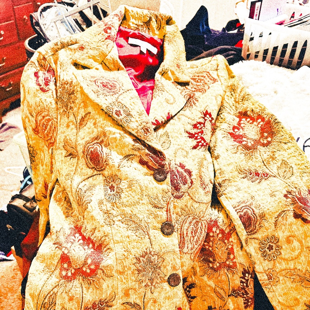 CABI DRESSY VELVET INSIDE LAYER OVERCOAT